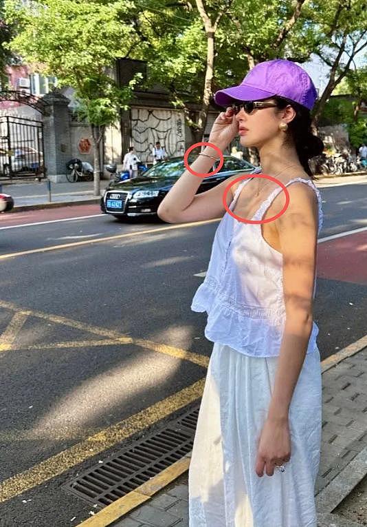 曝杨采钰已在香港领证？本人回复网友被批小气，网友：嫁得不值（组图） - 2