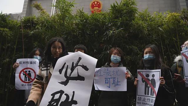 武汉大学“性骚扰”案余波：如何在维权和“诬告”之间寻求解决之道（组图） - 5