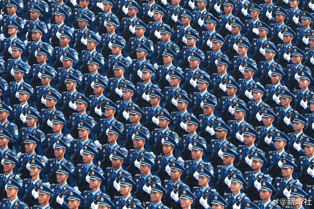 这就是最帅天团，一大批“复制粘贴”视觉大片已上线！老兵敬礼催人泪下，1分钟视频回顾盛大阅兵（组图） - 4