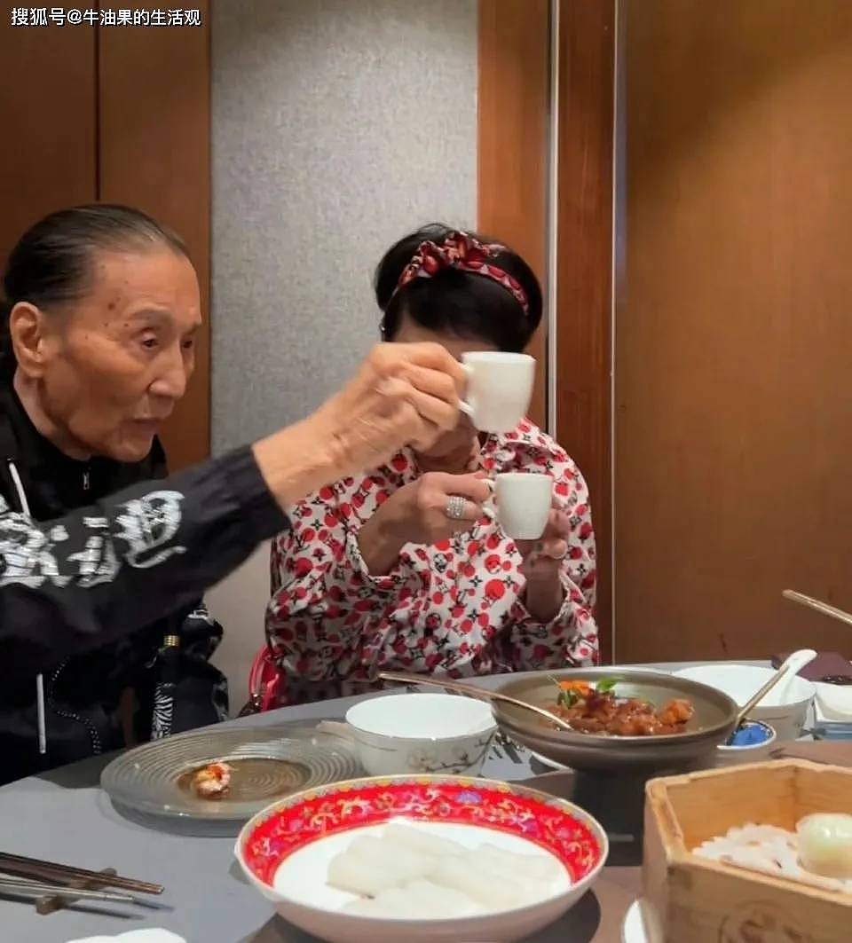 谢霆锋儿子考上剑桥大学,张柏芝教育方式被盛赞,王菲尴尬了(组图) - 5