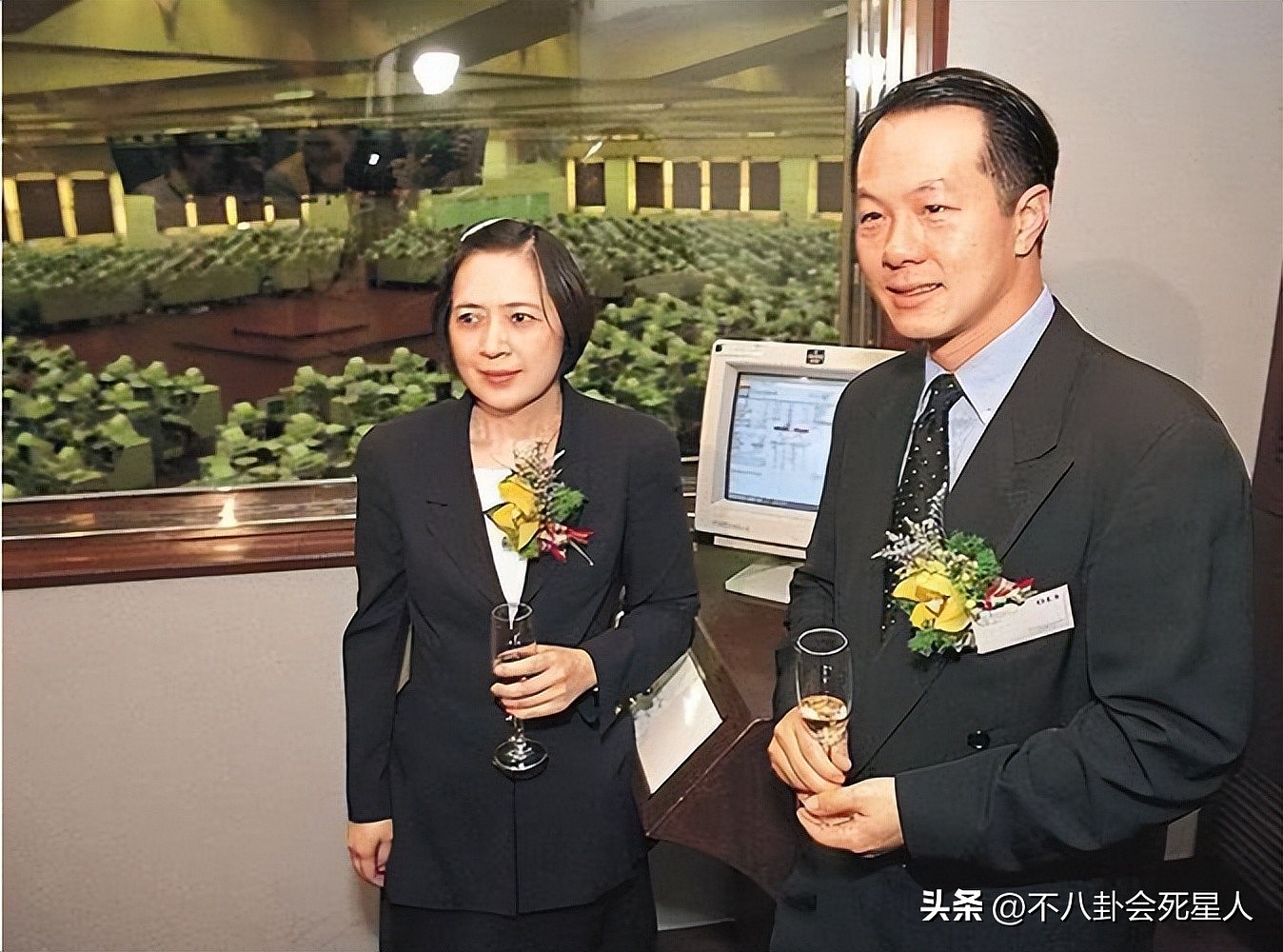 豪门弃妇可怜?刘銮雄原配成亿万富婆梁洛施一朝翻身,最狠的是她(组图) - 11