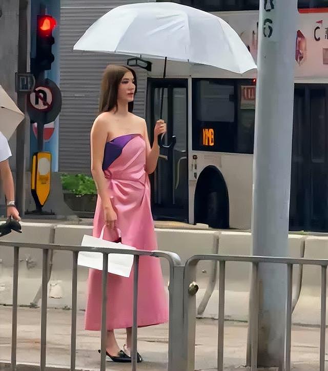 施伯雄与吴千语：从不被看好到全网祝福的浪漫爱情（组图） - 22