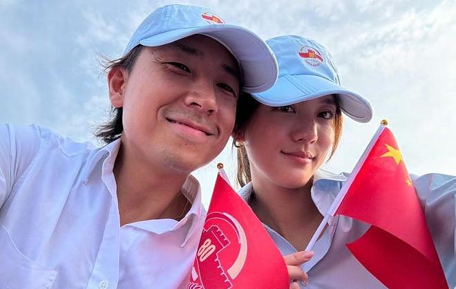 阅兵现场:霍启刚姚明同框,甄子丹杜江激动发言,吴千语夫妇晒照(组图) - 9