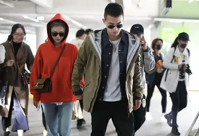 曾经狂撒狗粮，现今却“各自浪荡”，这几对情侣...（组图） - 7