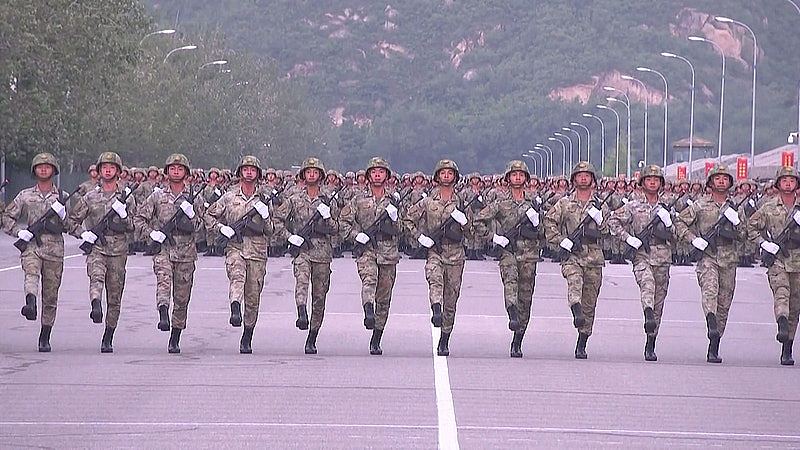 普京专车罕见换上中国车牌！“两个8”惹网民热议（组图） - 11