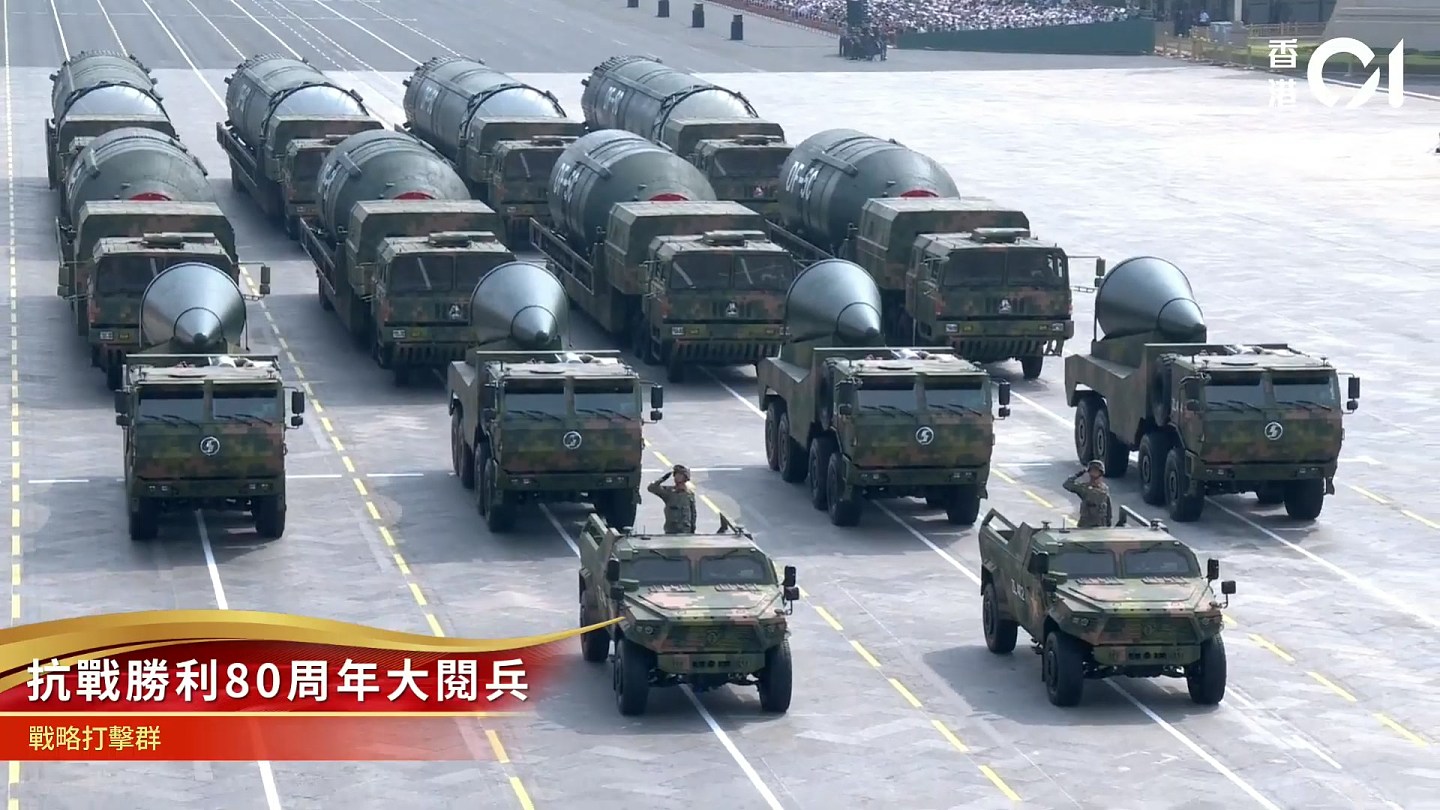 中国阅兵引爆世界关注，特朗普最不想看到的三组镜头来了（组图） - 10
