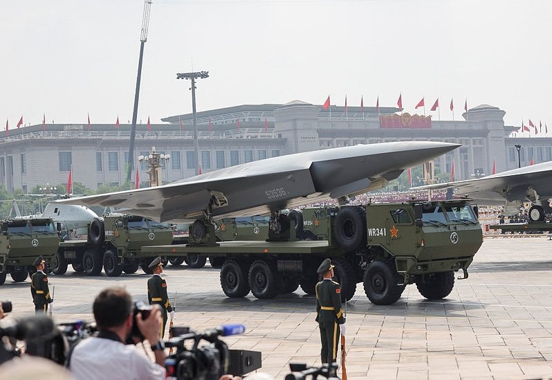 中共九三阅兵大秀无人机艇！BBC：陆向俄乌战争取经（组图） - 1