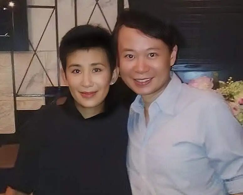 恭喜!57岁香港知名富商即将再婚,和TVB视后隐婚十年后离婚(组图) - 1
