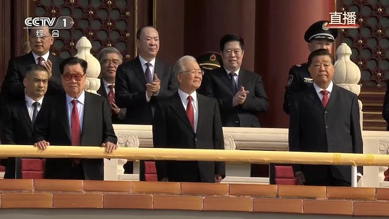 中共前领导人现身阅兵，温家宝出席，胡锦涛、朱镕基未现踪（组图） - 2