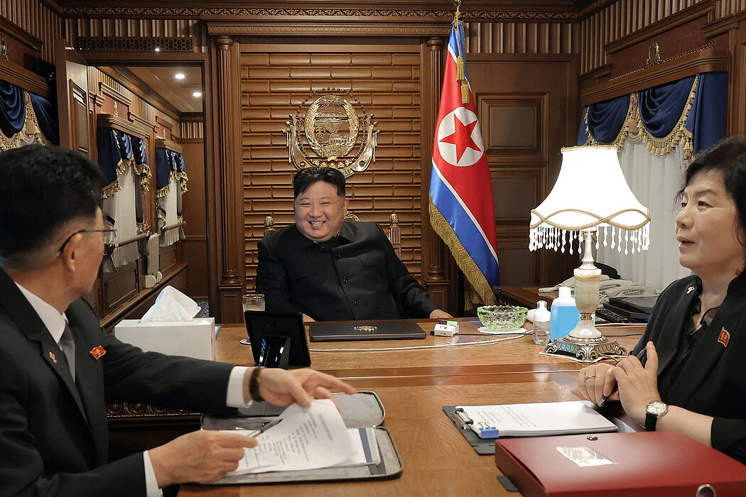 揭秘金正恩专列“太阳号”:金氏家族的豪华防弹慢车(组图) - 4