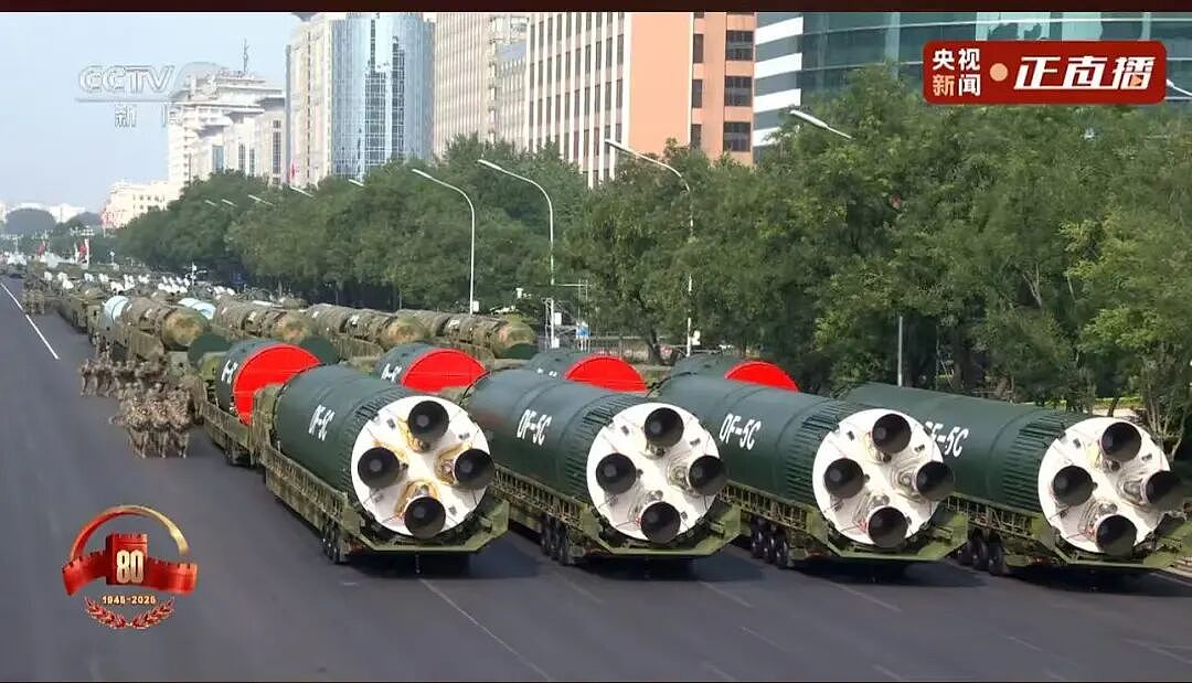 中国军队装备已NextLevel！DF61导弹、歼20S震撼亮相，还有无人潜航器、高能激光武器，东风5C打击范围覆盖全球（组图） - 42