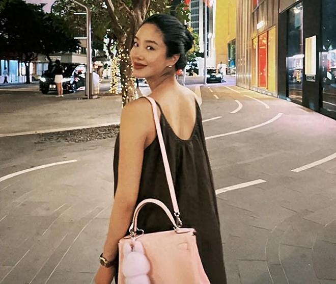 曝杨采钰已在香港领证？本人回复网友被批小气，网友：嫁得不值（组图） - 1