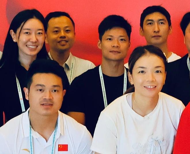 运动员观礼大合影,张雨霏C位,潘展乐站后排,马龙陈梦合影曝光(组图) - 4