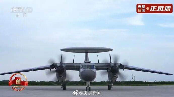 歼20S、DF61导弹,震撼亮相!三支兵种首次亮相天安门广场,空中梯队战机起飞(组图) - 18
