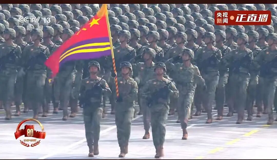 中国军队装备已NextLevel！DF61导弹、歼20S震撼亮相，还有无人潜航器、高能激光武器，东风5C打击范围覆盖全球（组图） - 10