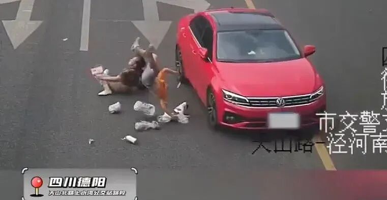 奶奶一个动作害惨亲孙，监控视频曝光后，全网父母无语（组图） - 1