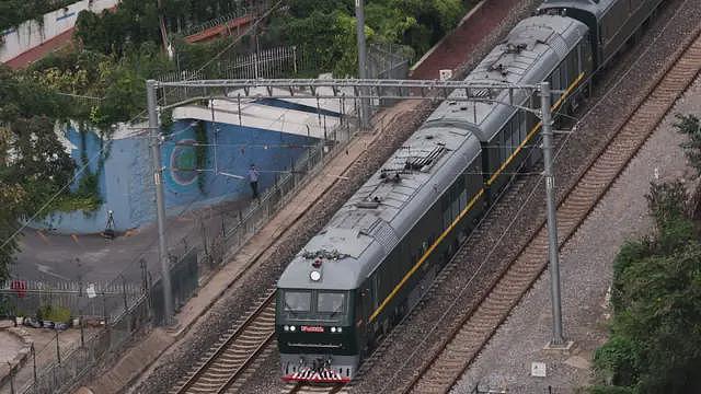 中国“9·3 阅兵”登场，中俄朝三国元首现历史性同框（组图） - 5