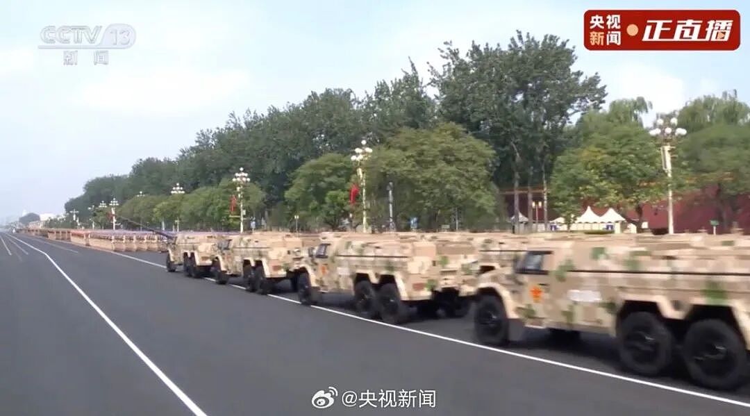 歼20S、DF61导弹,震撼亮相!三支兵种首次亮相天安门广场,空中梯队战机起飞(组图) - 11