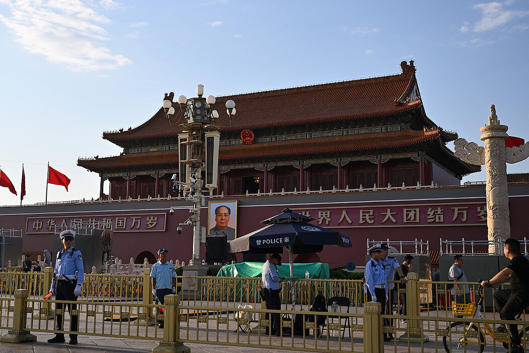 “九三”阅兵看点:中国军事实力和威权领袖“朋友圈”(组图) - 1