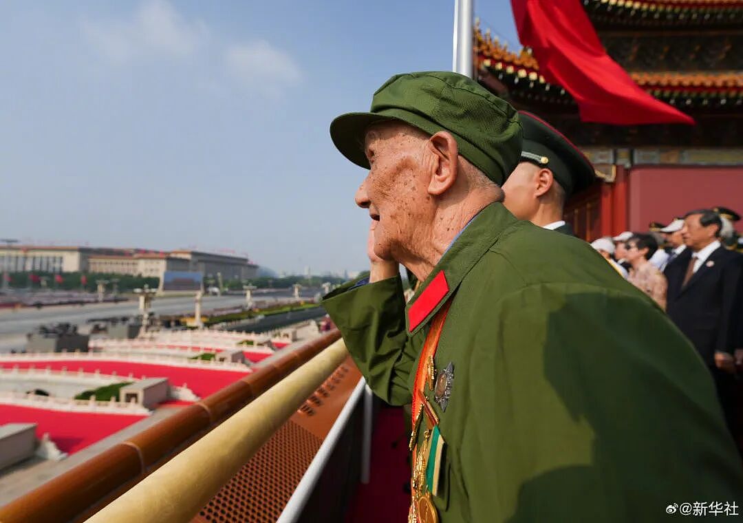 这就是最帅天团，一大批“复制粘贴”视觉大片已上线！老兵敬礼催人泪下，1分钟视频回顾盛大阅兵（组图） - 25
