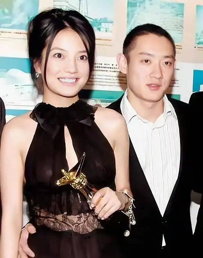 前任是赵薇，50岁豪门公子为何娶了她（组图） - 3