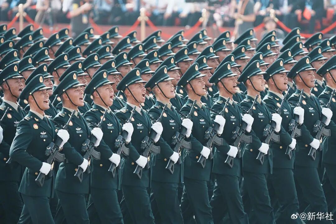 这就是最帅天团，一大批“复制粘贴”视觉大片已上线！老兵敬礼催人泪下，1分钟视频回顾盛大阅兵（组图） - 5