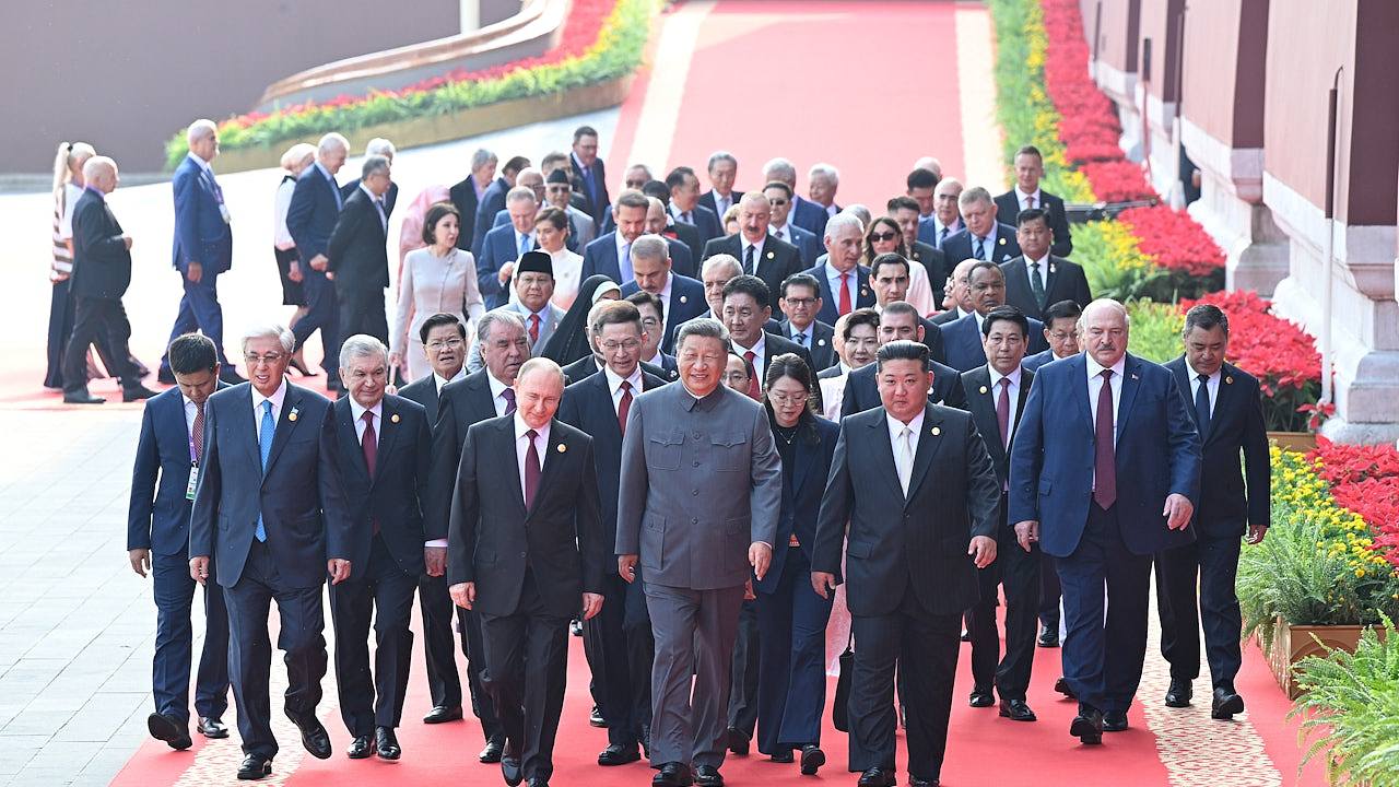中国阅兵:外媒关注当中传递讯息,“意志力与民族决心的展现”(组图) - 1