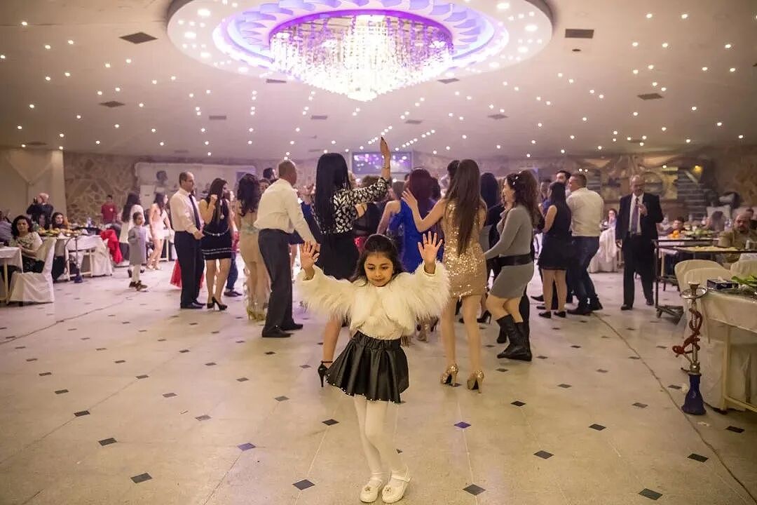 睡废墟、被看成性工作者：这个复旦才女，放弃高薪工作，独闯中东4年（组图） - 41