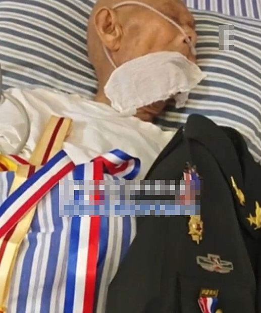 102岁抗战老兵ICU内看阅兵,当晚安详离世!网民:英雄归队了(组图) - 5