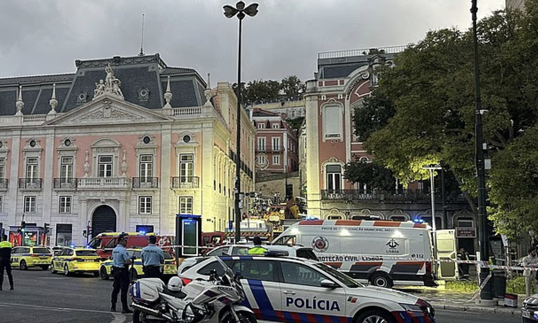 33死伤！世界知名景点观光缆车失控脱轨，众多游客惨死（视频/组图） - 15