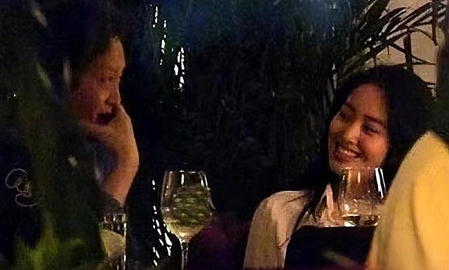 全网等着看笑话，离开了陈金飞，杨采钰还能这么有底气吗？（组图） - 7