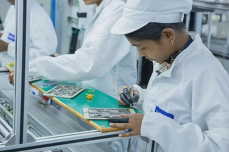 教会徒弟饿死师傅？中国手机份额跌至25%，印度正在横扫美国市场（组图） - 13