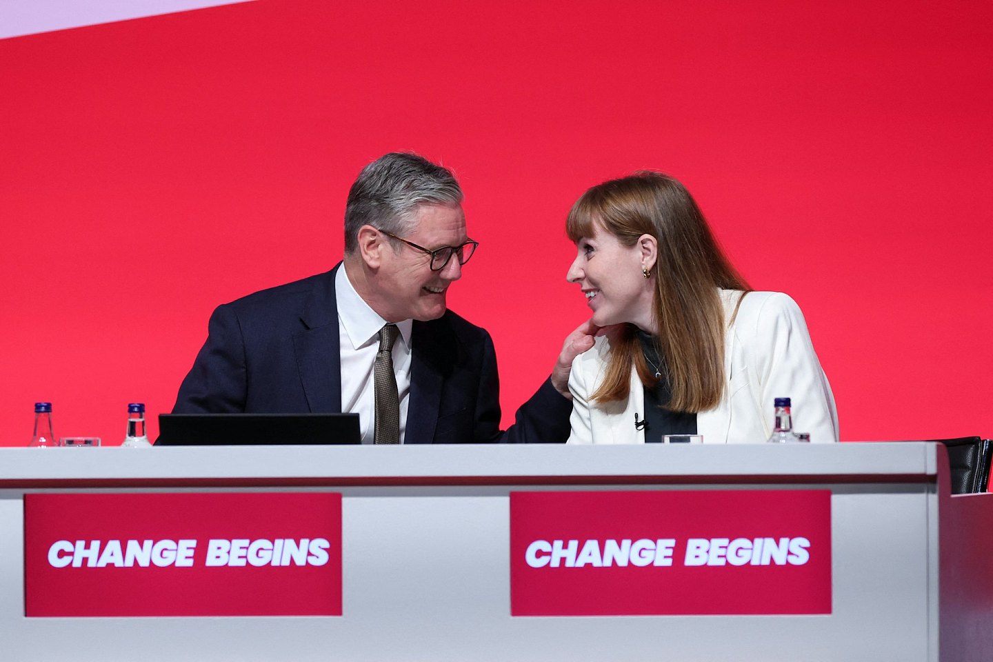 英国政坛地震：副首相韦雅兰承认买楼少交印花税，保守党要求辞职（视频/组图） - 2