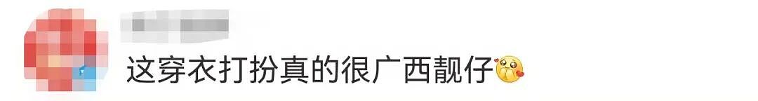 男星吴克群在广西街头卖水果，白背心+拖鞋超接地气（组图） - 4