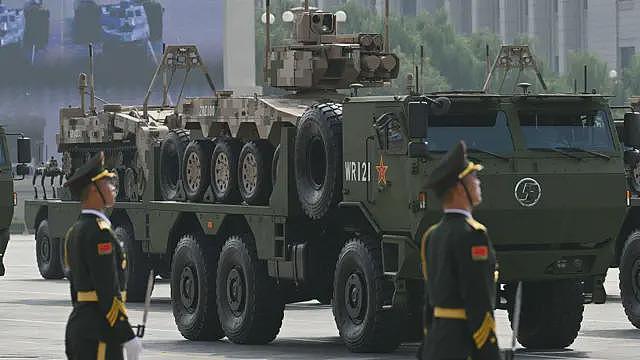 中国93阅兵解析：新武器亮相、将领变动及习近平朋友圈三大看点（组图） - 9