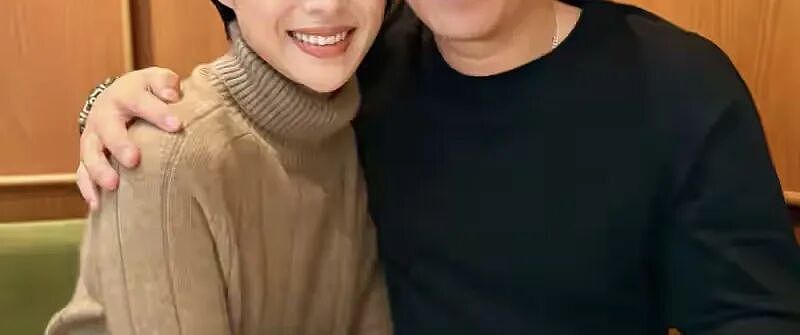 各玩各也不离？老公屡次偷吃闺蜜，她仍坚持护家（组图） - 2