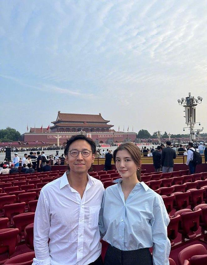 11位艺人观看阅兵！张凯丽泪洒现场，王雷很激动，吴千语夫妇同框（组图） - 12