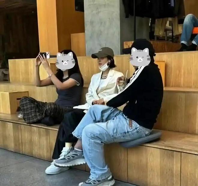曝冯绍峰景甜闪婚，景甜方火速发声辟谣，乔杉转发引热议（组图） - 8