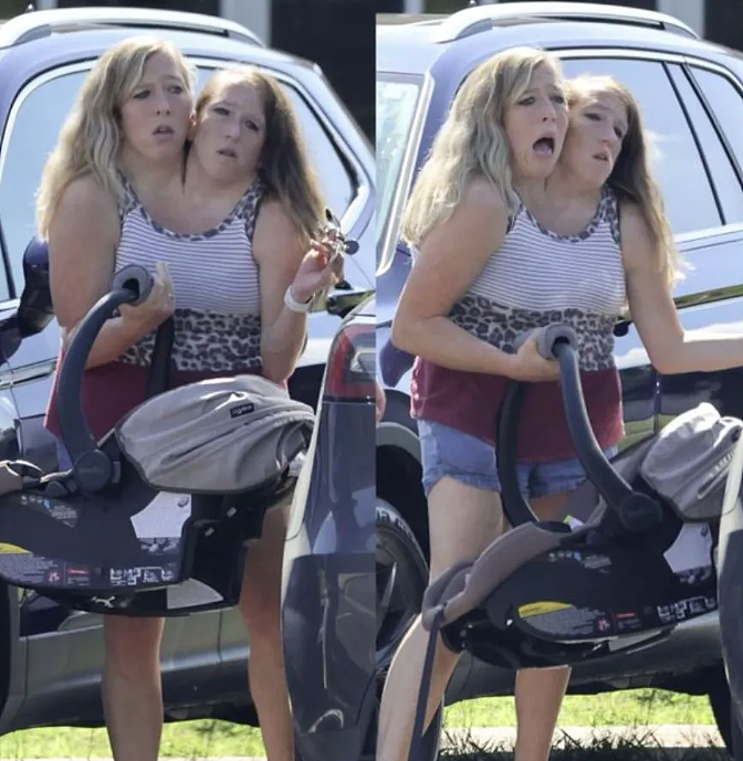 她们真的当妈了?美国知名连体双胞胎抱娃上街,全网炸了:孩子算谁的?(组图) - 1
