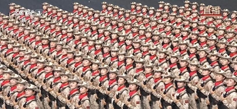 22位明星聚在阅兵当场:马龙羞涩,69岁张明敏一句话看哭整场比赛(组图) - 1