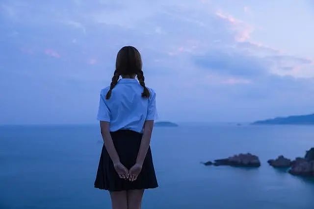 上海14岁初中女生跳楼自杀！给父母留下三页遗书：若有来生绝不再见（组图） - 1