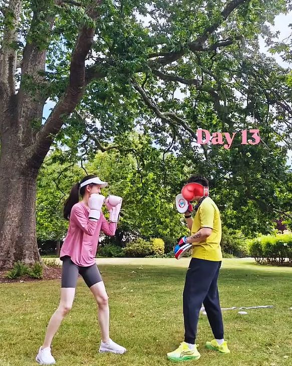 31岁章泽天国外发打网球素颜照，网友评价：年轻，漂亮，还有脑子（组图） - 7