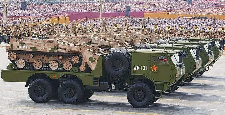 陆媒：九三阅兵，新一代武器装备震撼亮相（组图） - 4