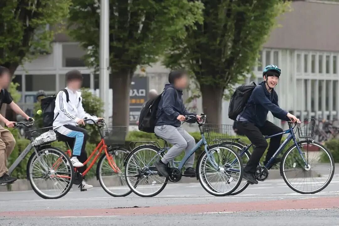 悠仁成年礼大办特办！彩排3次，钱论亿烧！日本网友崩了：我交的税这么花（组图） - 3