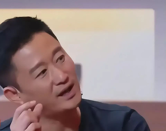 央媒点名怒批！脑袋空空、德不配位，5位“文盲”明星太丢人现眼（组图） - 24
