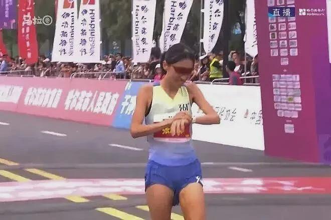 跑得最快的女护士，被骂过头了（组图） - 1