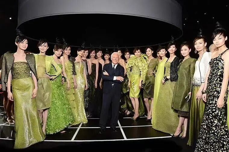 时尚圈巨震!阿玛尼去世!章子怡胡歌等发文悼念(组图) - 6