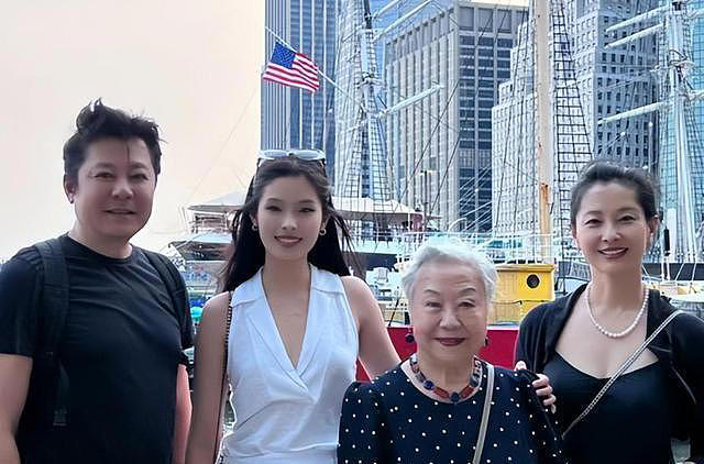 中国挣钱国外花，他祖孙三代定居美国，高调炫耀（组图） - 4