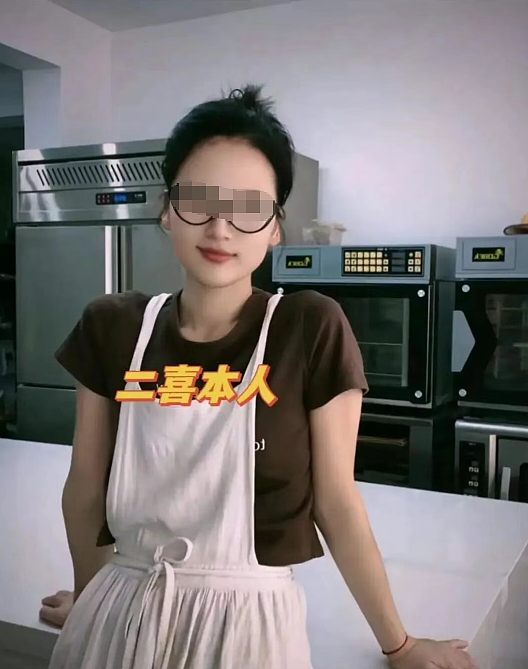 超美女老板娘劈腿18岁“奶狗”店员,被扒和闺蜜共享男友操作逆天(组图) - 6