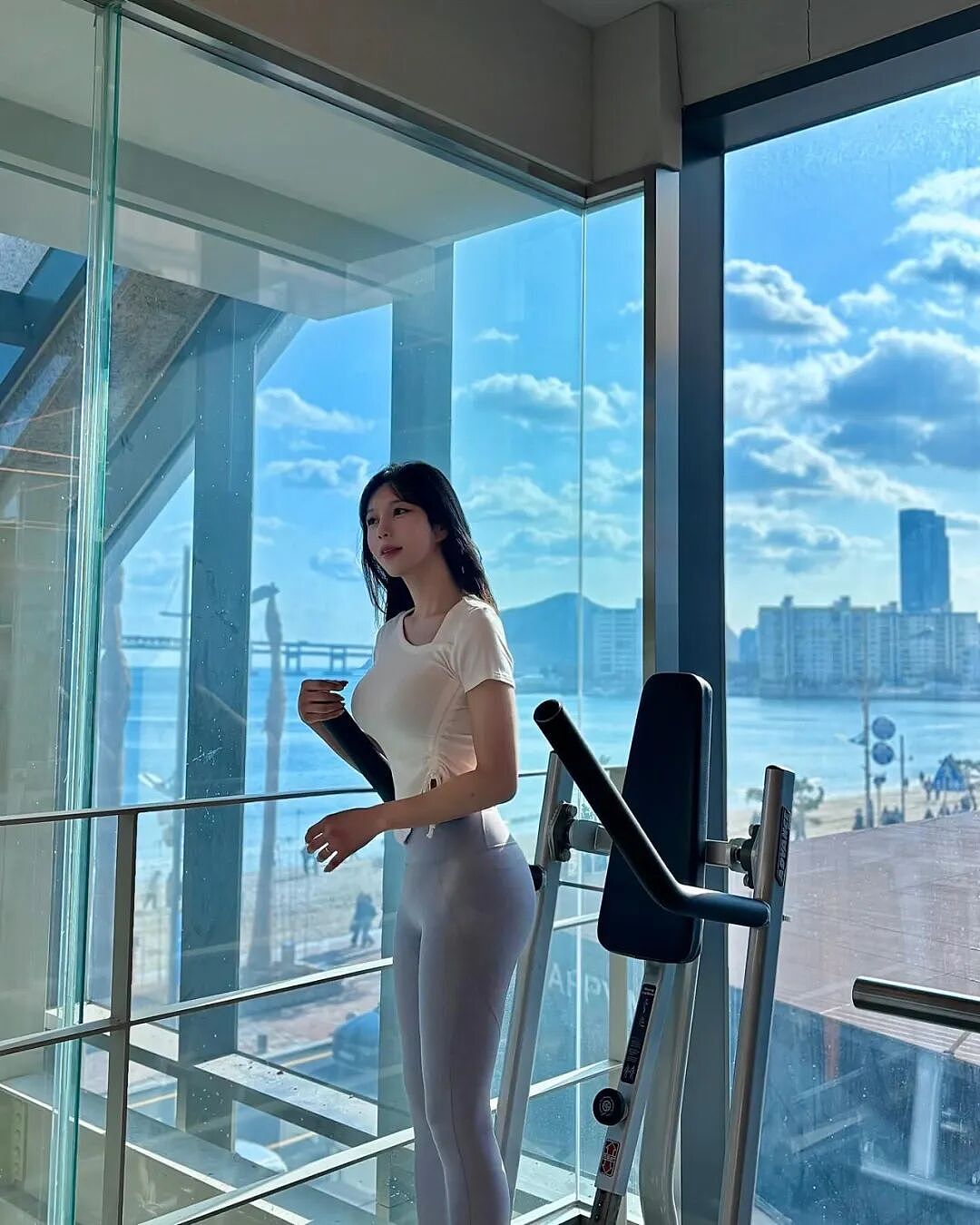 【美女】好美的韩国健身网红,完美腰臀比,很抓眼球(组图) - 8